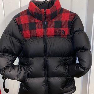 THE NORTH FACE-MEN’S NUPTSE JACKET